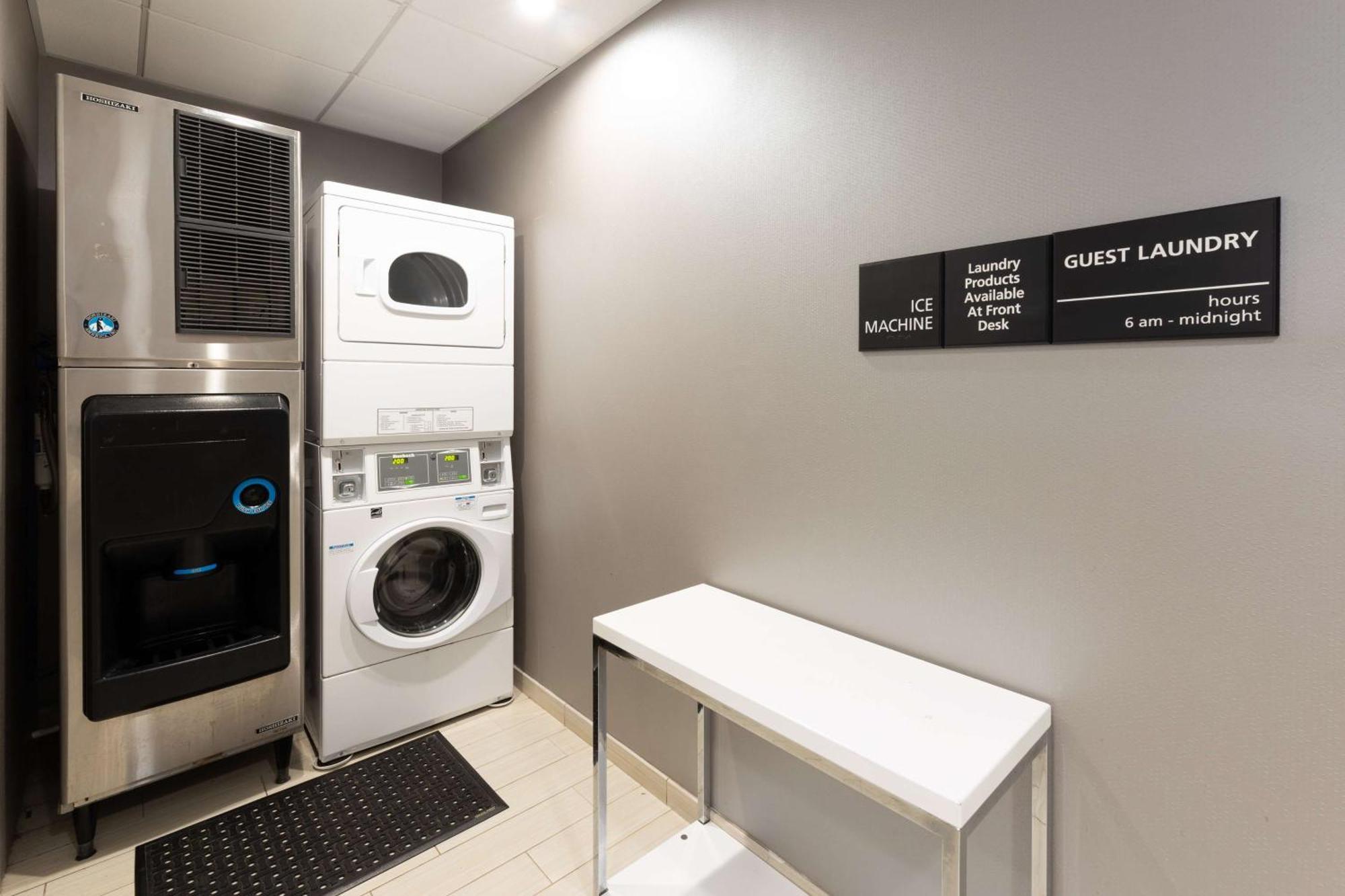 Hampton Inn Columbia I-26/Harbison Blvd Екстер'єр фото
